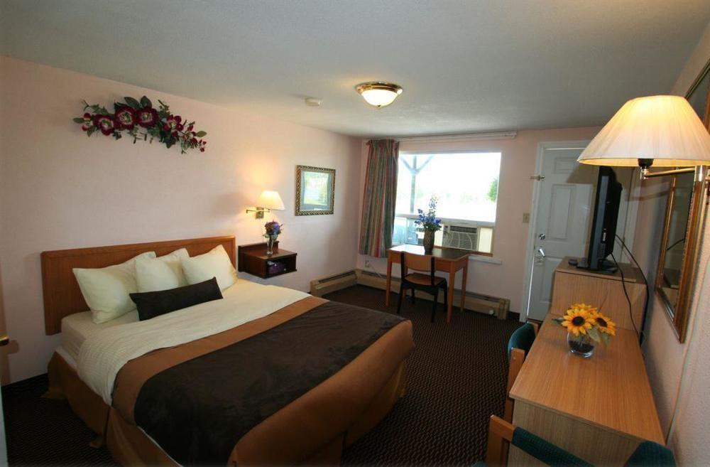 Motel 6 Campbellford, On Kültér fotó